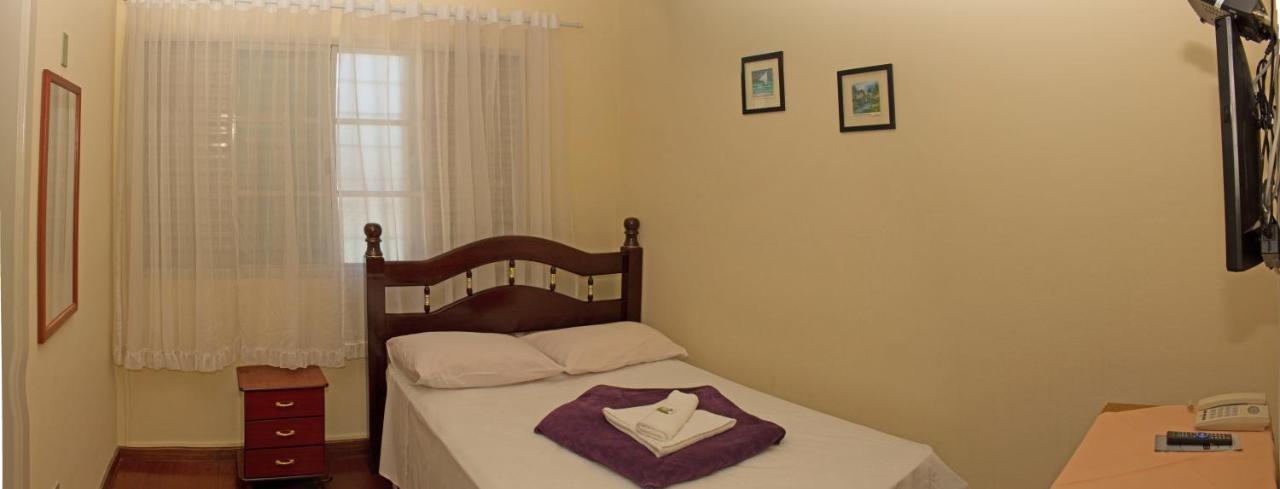 Hotel Garfo De Ouro Cambui Exterior photo